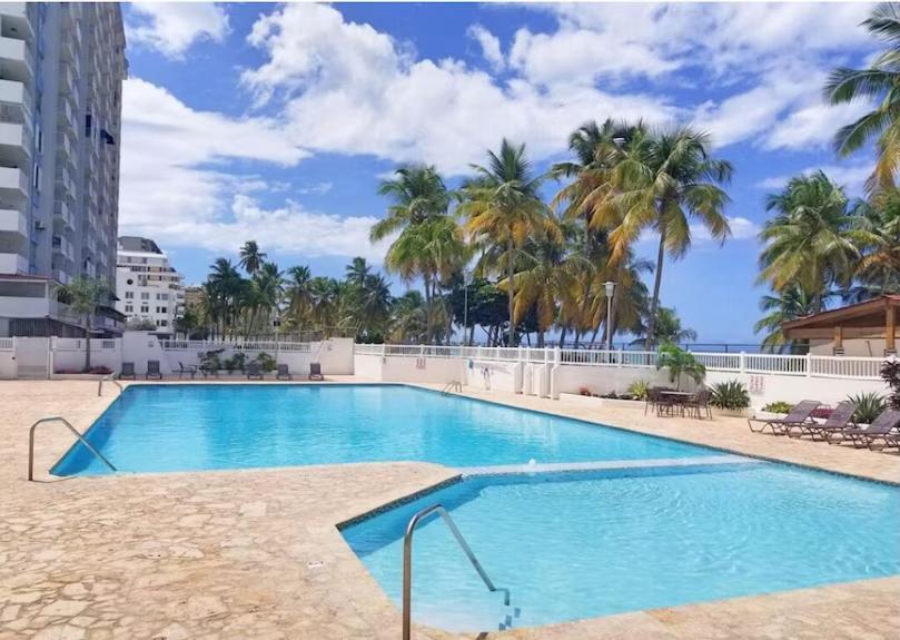 Gorgeous Ocean View 1Br W/Beach Acess & Pool Apartment ซานฮวน ภายนอก รูปภาพ