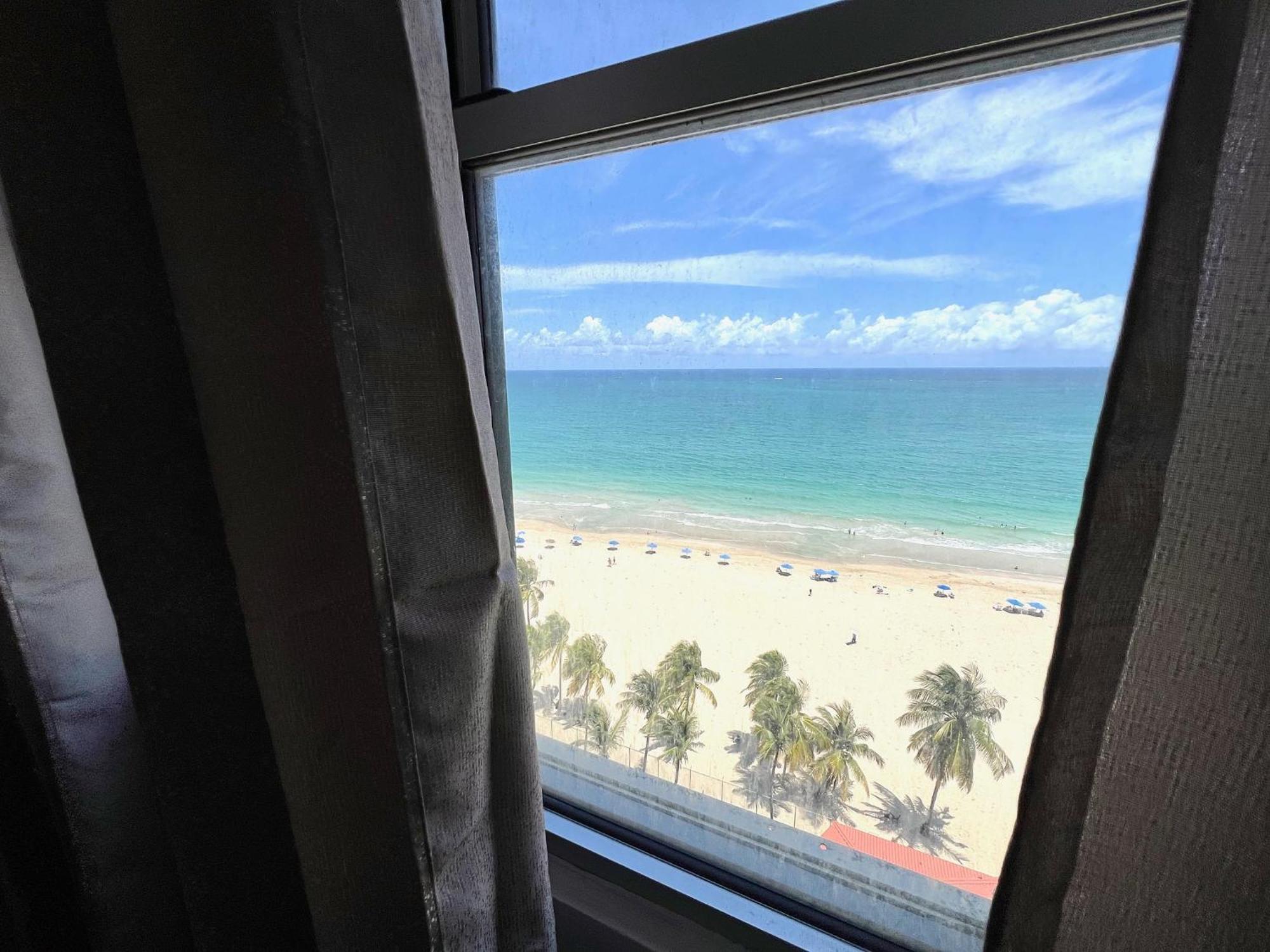 Gorgeous Ocean View 1Br W/Beach Acess & Pool Apartment ซานฮวน ภายนอก รูปภาพ