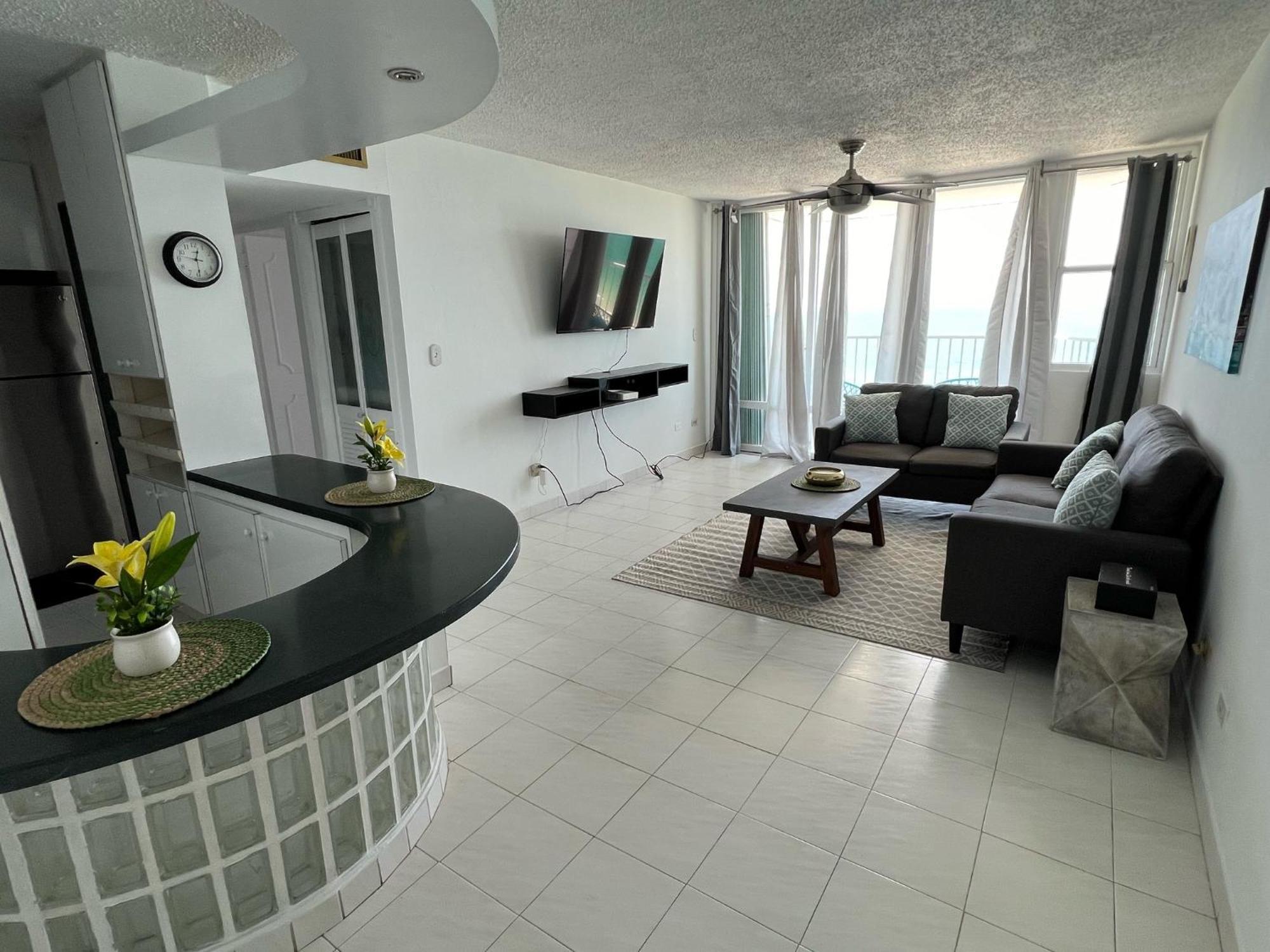 Gorgeous Ocean View 1Br W/Beach Acess & Pool Apartment ซานฮวน ภายนอก รูปภาพ
